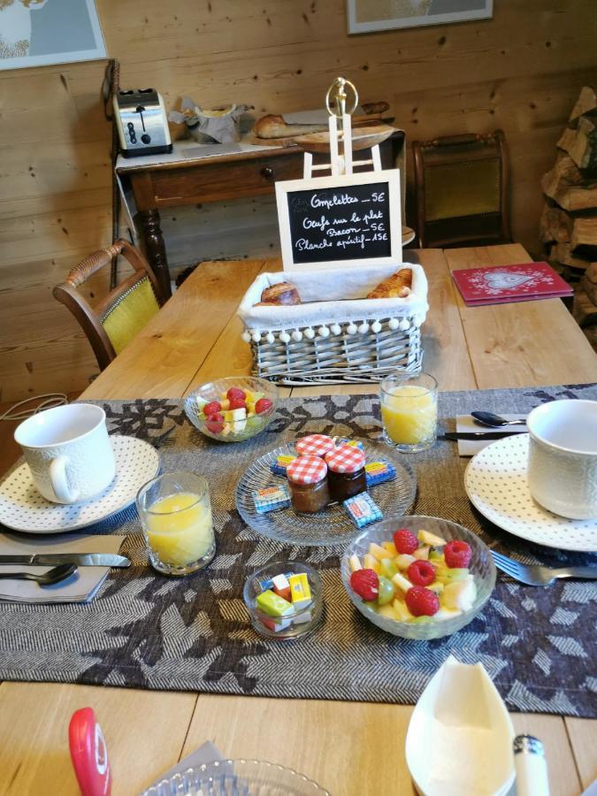 Hotel La Petite Chapelle Font-Romeu-Odeillo-Via Zewnętrze zdjęcie