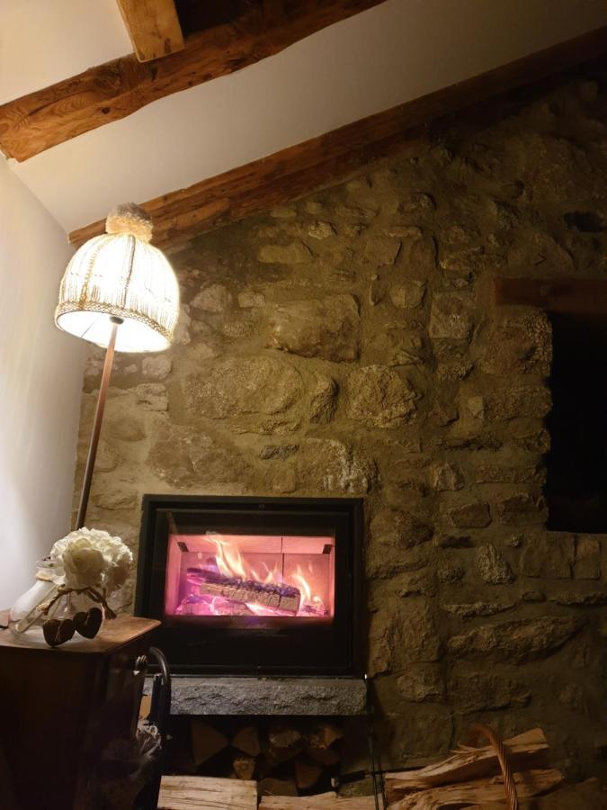 Hotel La Petite Chapelle Font-Romeu-Odeillo-Via Zewnętrze zdjęcie