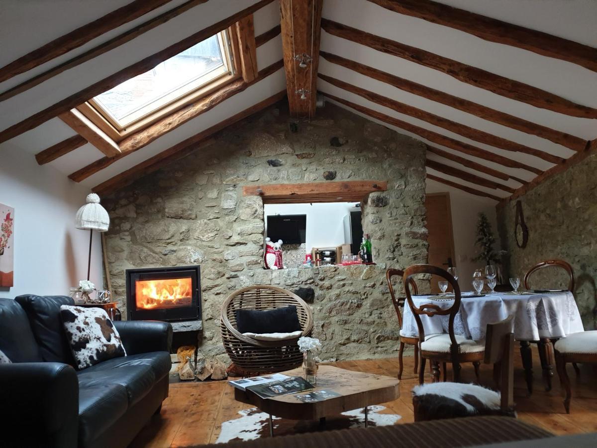 Hotel La Petite Chapelle Font-Romeu-Odeillo-Via Zewnętrze zdjęcie