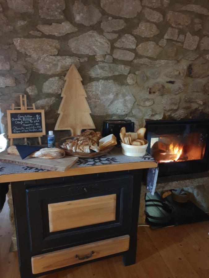 Hotel La Petite Chapelle Font-Romeu-Odeillo-Via Zewnętrze zdjęcie